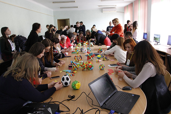 Сучасний урок геометрії. Математичне оріґамі